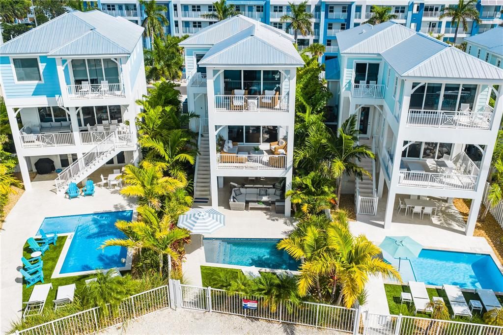 На продажу: $3,495,000 (5 спален, 4 ванн, 3320 Квадратных фут)
