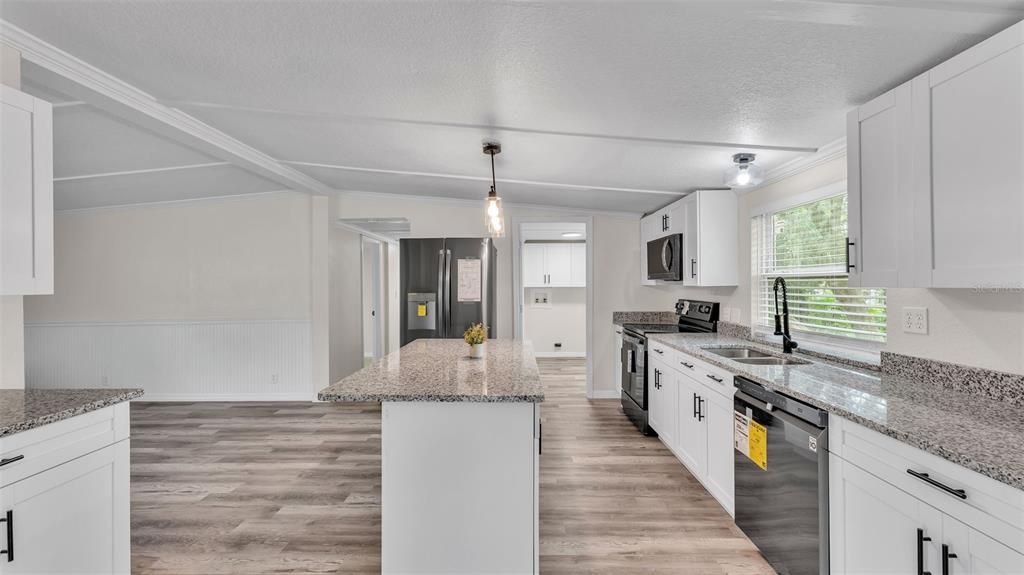 Active With Contract: $219,900 (4 beds, 2 baths, 1830 Square Feet)