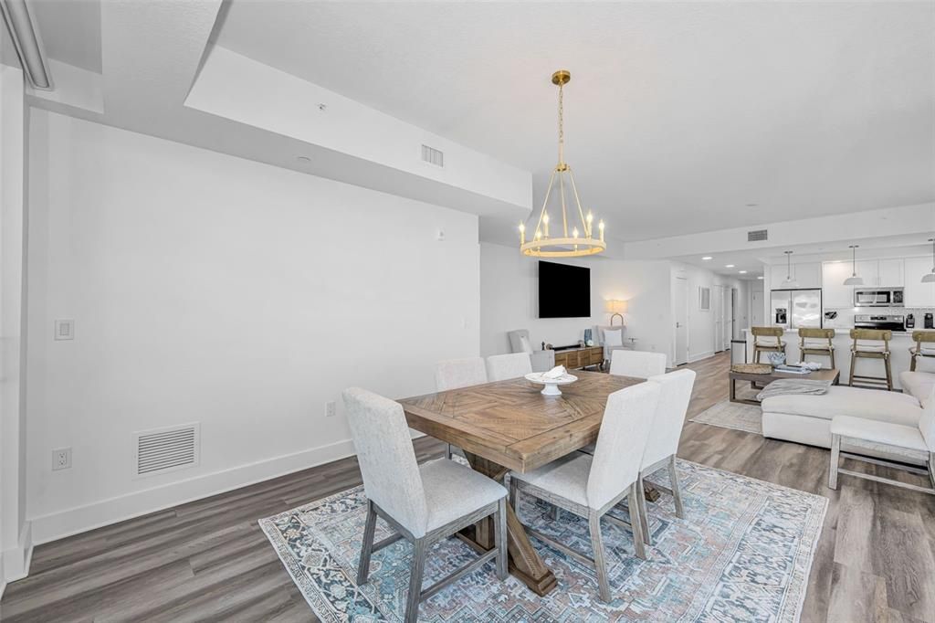 For Rent: $7,500 (3 beds, 2 baths, 1815 Square Feet)