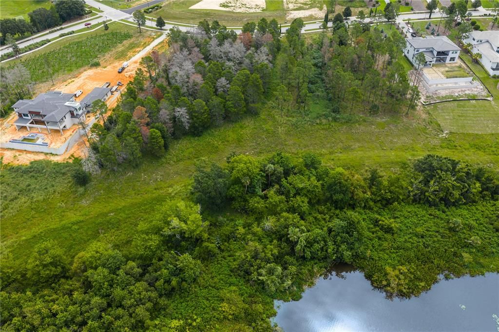 待售: $1,225,000 (1.24 acres)