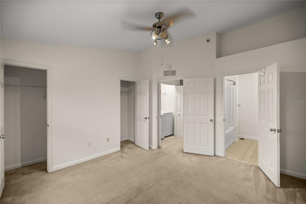 For Sale: $186,500 (2 beds, 2 baths, 1134 Square Feet)