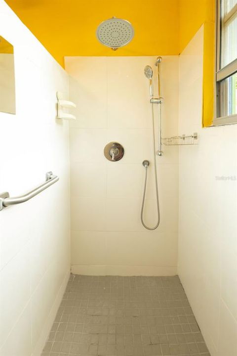 En Venta: $563,000 (3 camas, 3 baños, 2000 Pies cuadrados)