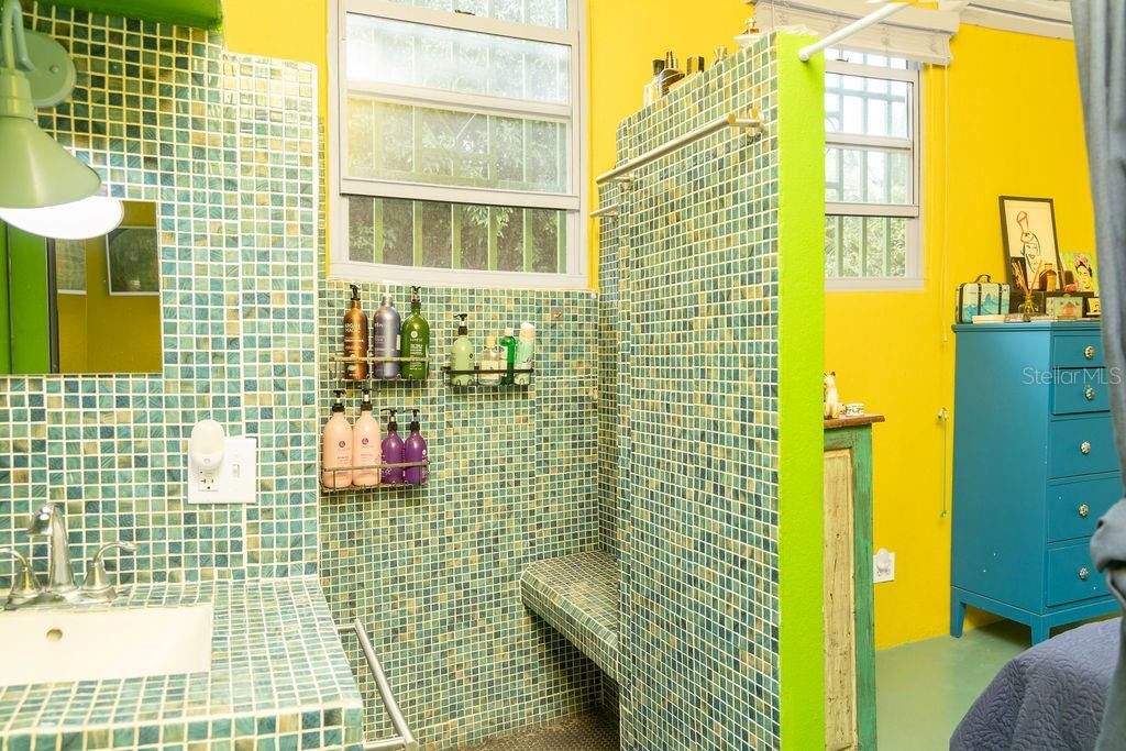 En Venta: $563,000 (3 camas, 3 baños, 2000 Pies cuadrados)