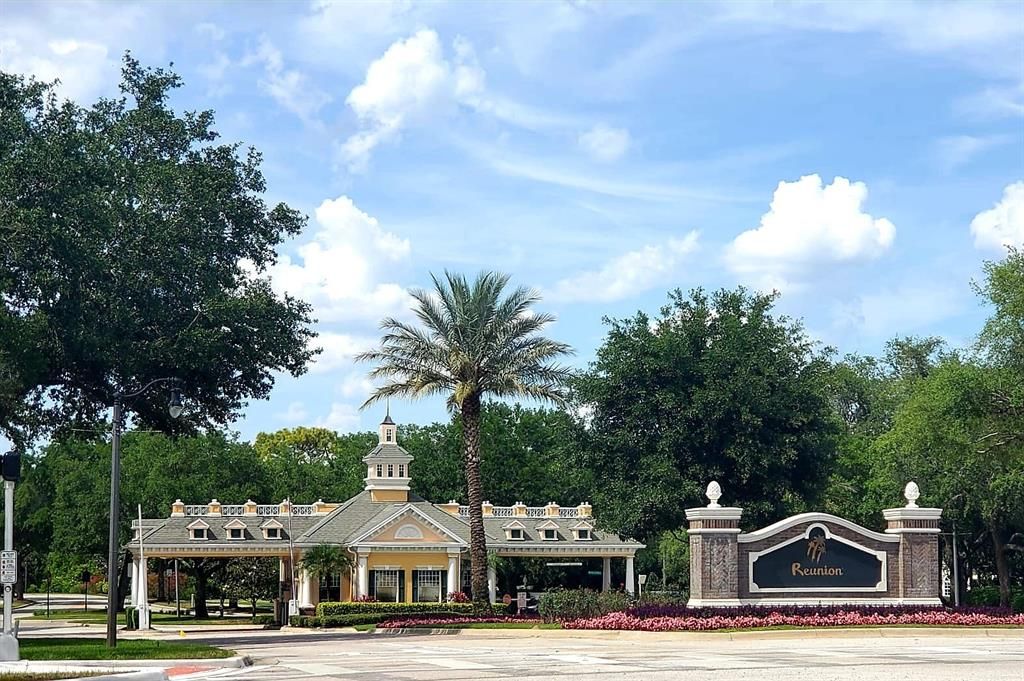 На продажу: $180,000 (0.12 acres)