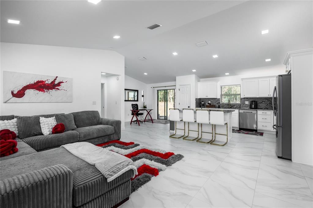 На продажу: $579,900 (3 спален, 2 ванн, 1597 Квадратных фут)