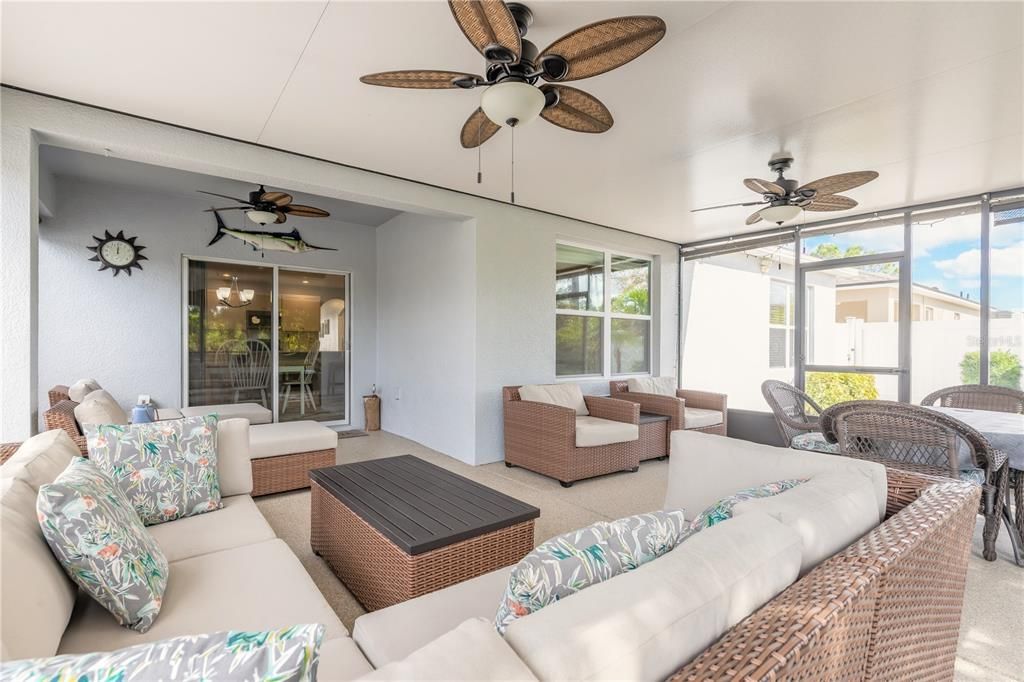 Activo con contrato: $379,000 (4 camas, 2 baños, 1850 Pies cuadrados)