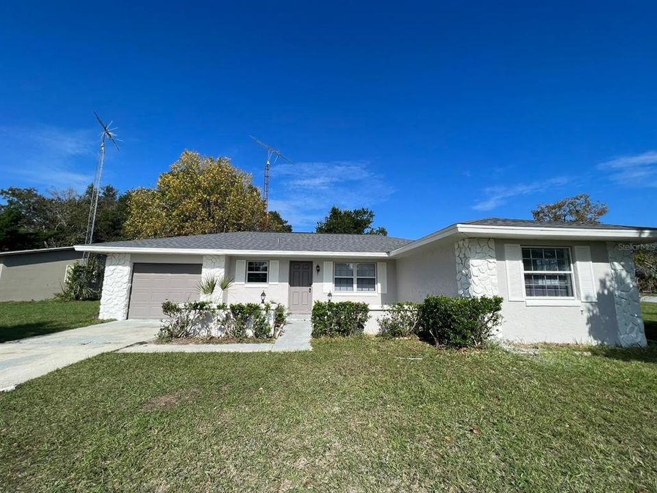 Vendido Recientemente: $170,000 (2 camas, 2 baños, 1121 Pies cuadrados)