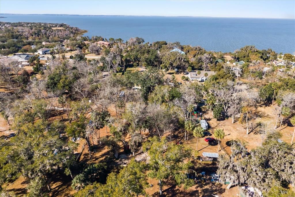 En Venta: $899,000 (2.85 acres)