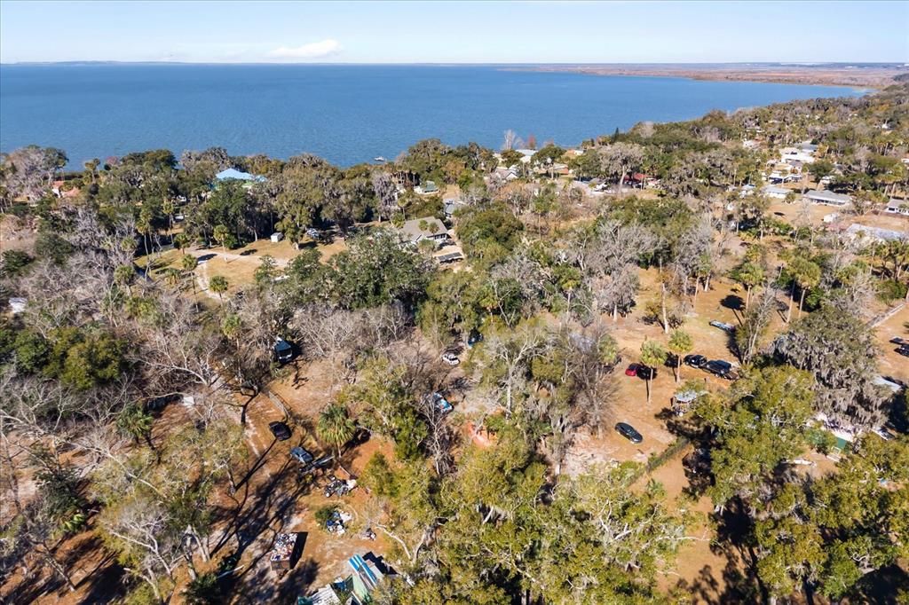 En Venta: $899,000 (2.85 acres)
