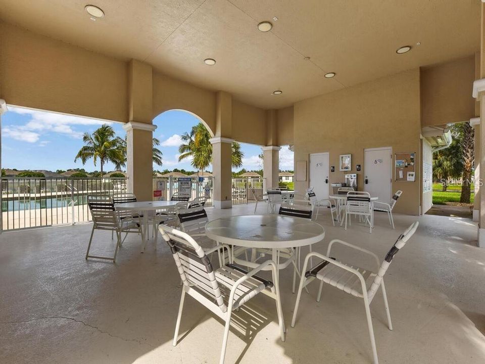 Active With Contract: $369,000 (3 beds, 2 baths, 1690 Square Feet)