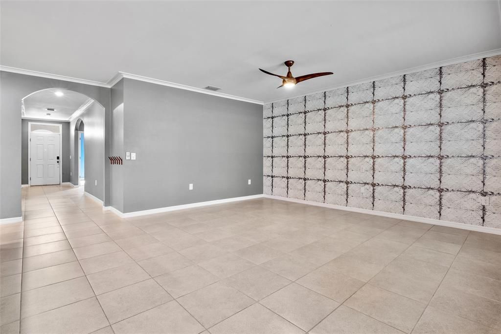 Active With Contract: $369,000 (3 beds, 2 baths, 1690 Square Feet)
