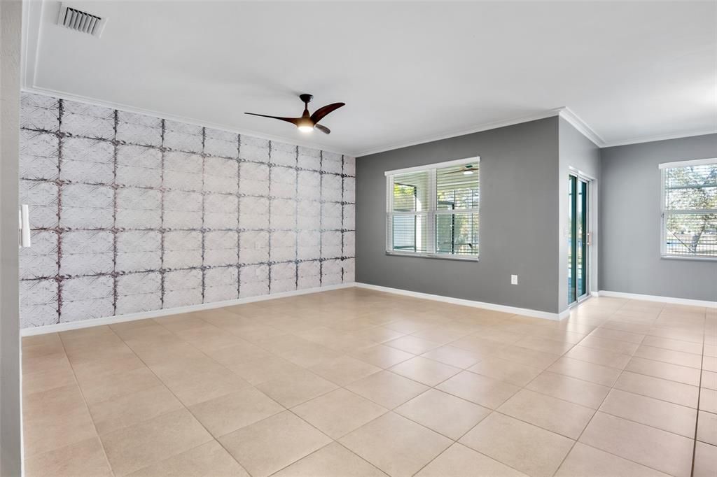Active With Contract: $369,000 (3 beds, 2 baths, 1690 Square Feet)