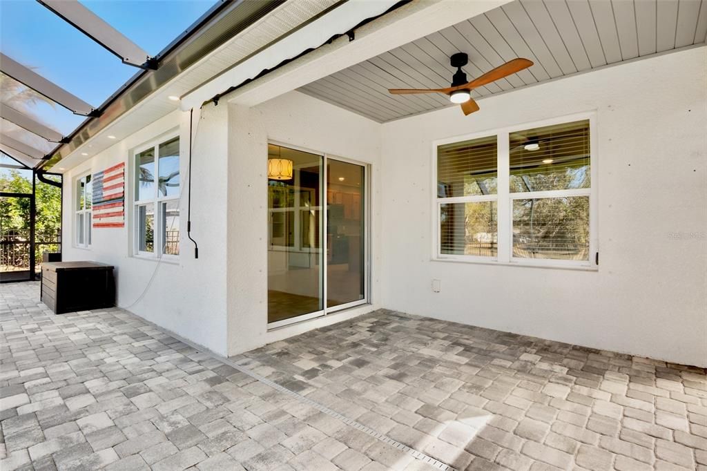 Active With Contract: $369,000 (3 beds, 2 baths, 1690 Square Feet)