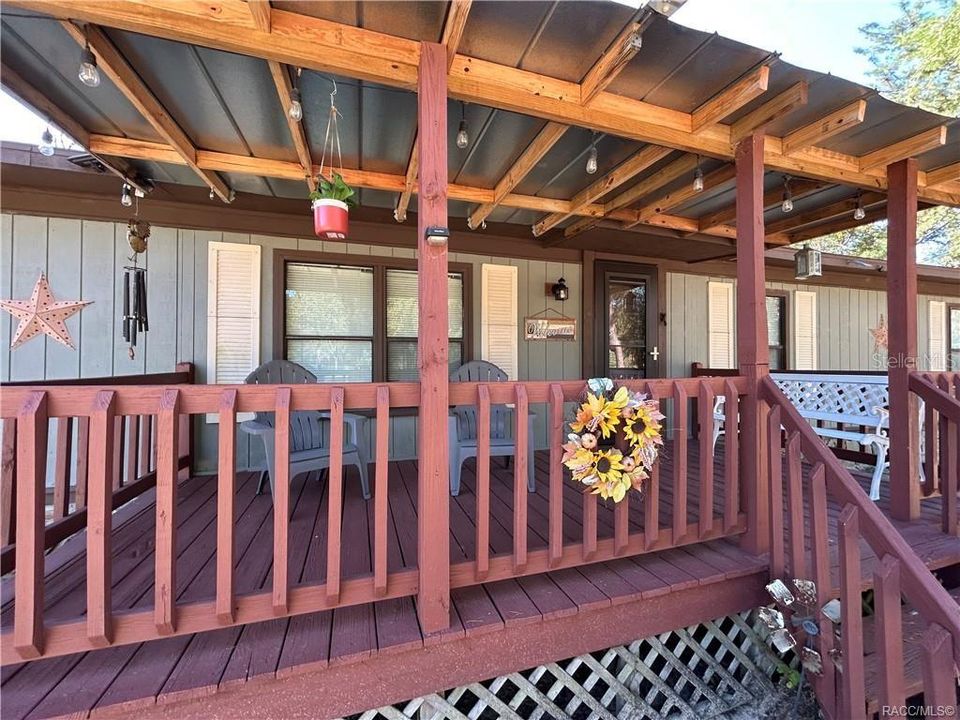 Под контрактом: $225,000 (3 спален, 2 ванн, 1456 Квадратных фут)