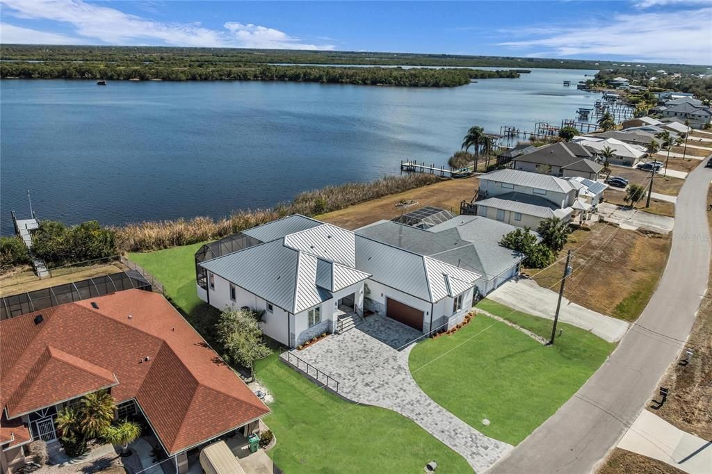 For Sale: $1,350,000 (4 beds, 3 baths, 2643 Square Feet)