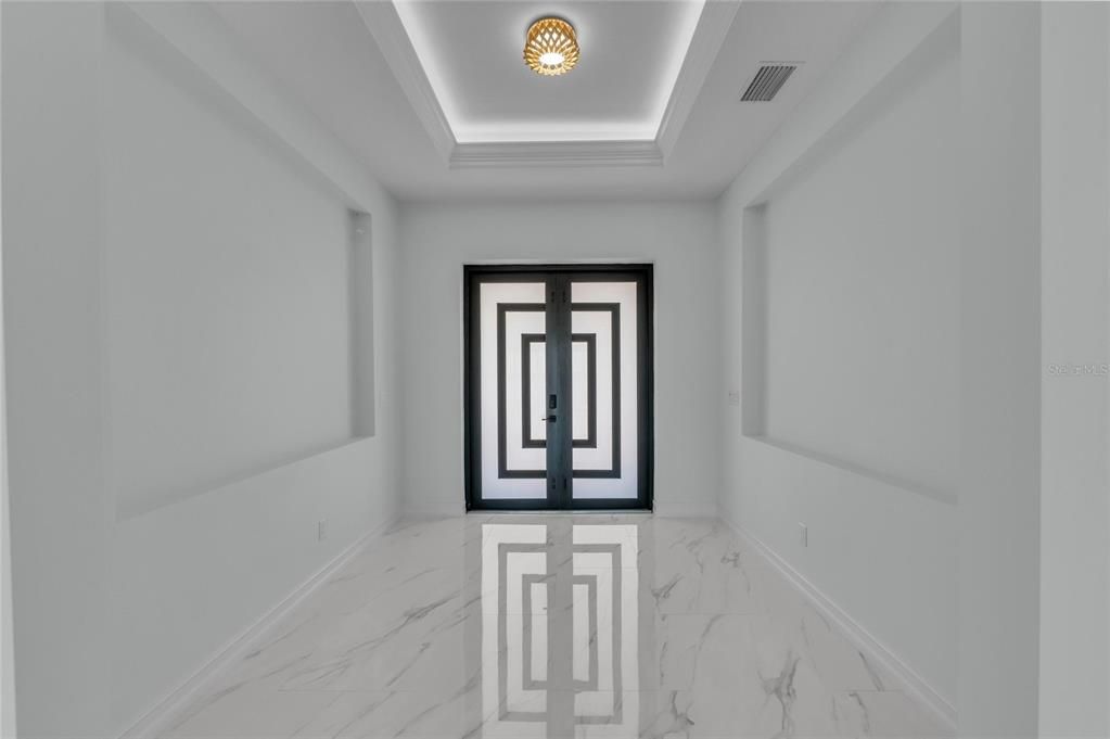 En Venta: $1,350,000 (4 camas, 3 baños, 2643 Pies cuadrados)