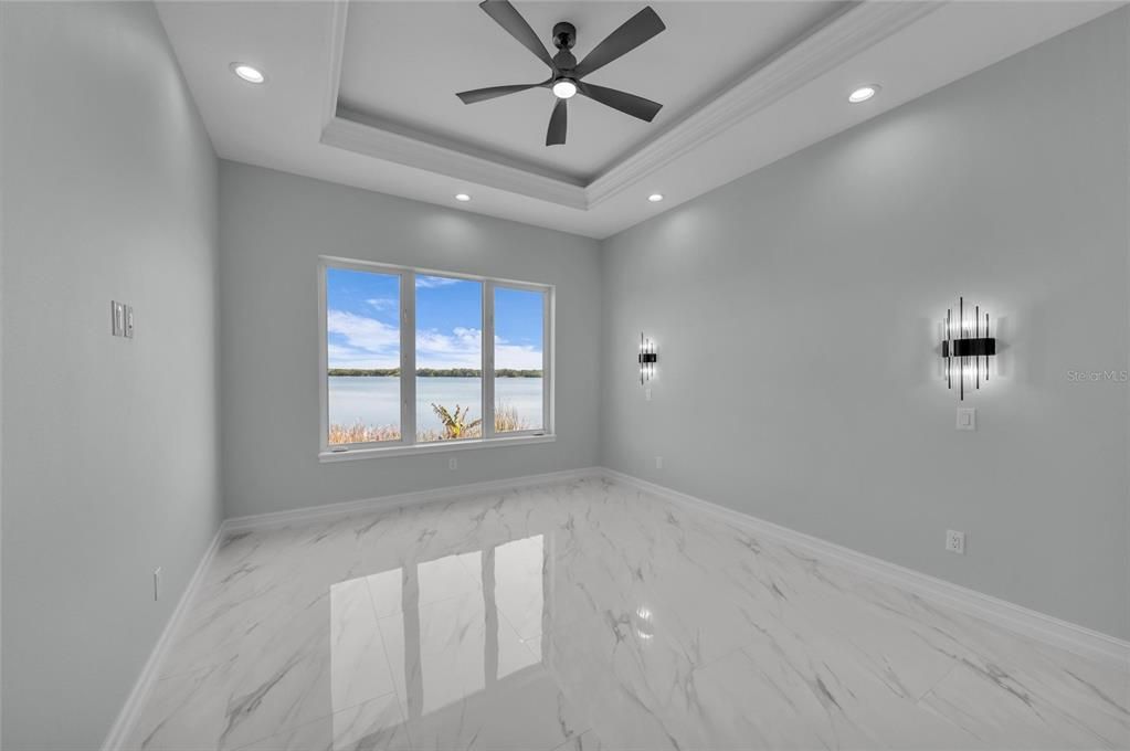 En Venta: $1,350,000 (4 camas, 3 baños, 2643 Pies cuadrados)