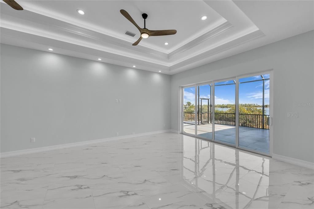 En Venta: $1,350,000 (4 camas, 3 baños, 2643 Pies cuadrados)