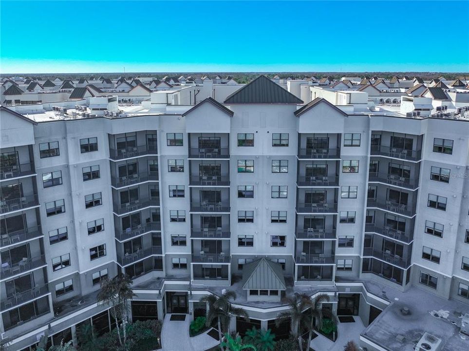 Под контрактом: $310,000 (2 спален, 2 ванн, 1265 Квадратных фут)