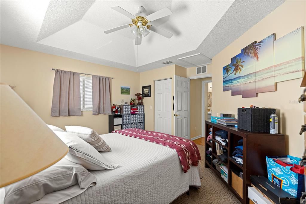 Activo con contrato: $225,000 (2 camas, 2 baños, 1344 Pies cuadrados)