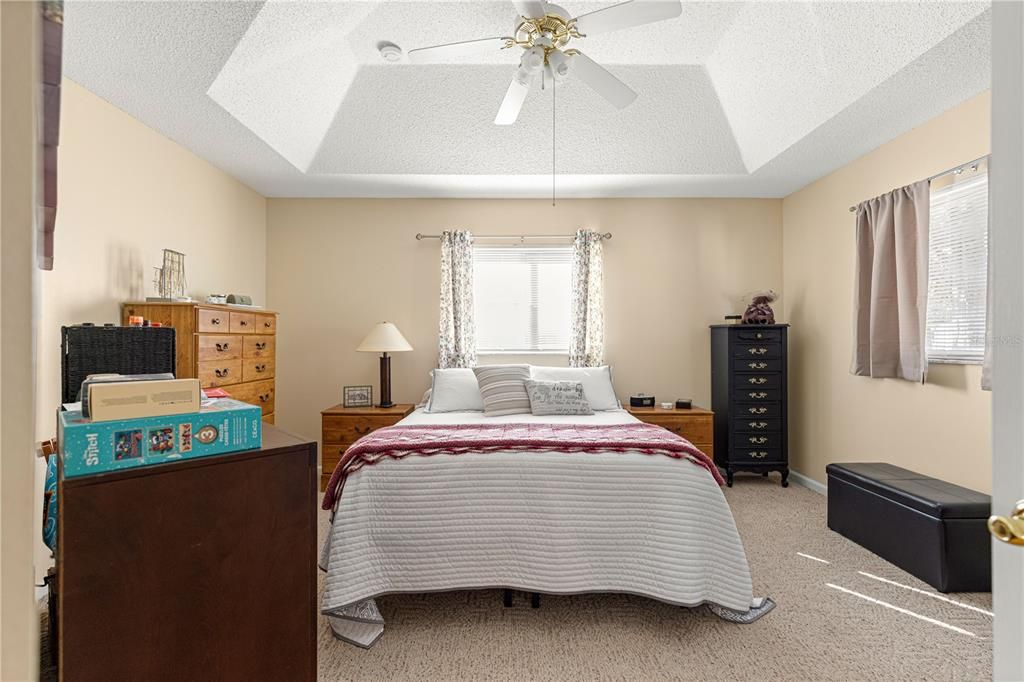 Activo con contrato: $225,000 (2 camas, 2 baños, 1344 Pies cuadrados)