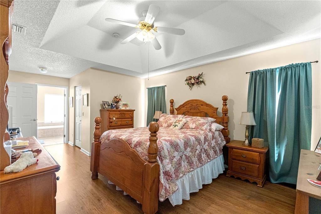 Activo con contrato: $225,000 (2 camas, 2 baños, 1344 Pies cuadrados)