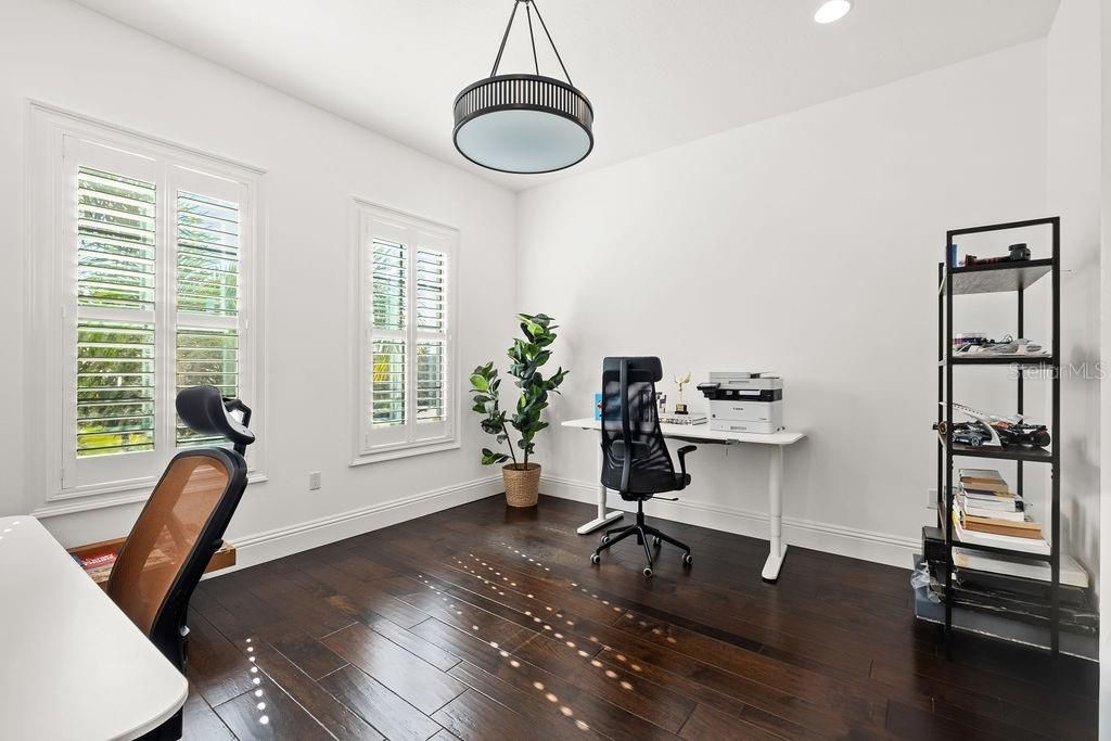 Active With Contract: $3,195,000 (5 beds, 5 baths, 5071 Square Feet)