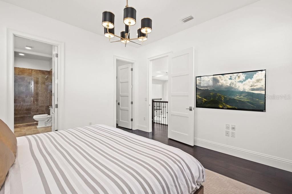 Active With Contract: $3,195,000 (5 beds, 5 baths, 5071 Square Feet)