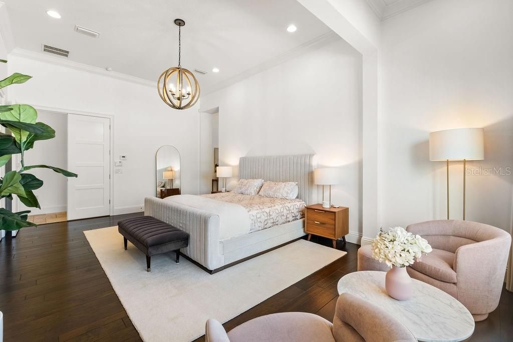 Active With Contract: $3,195,000 (5 beds, 5 baths, 5071 Square Feet)