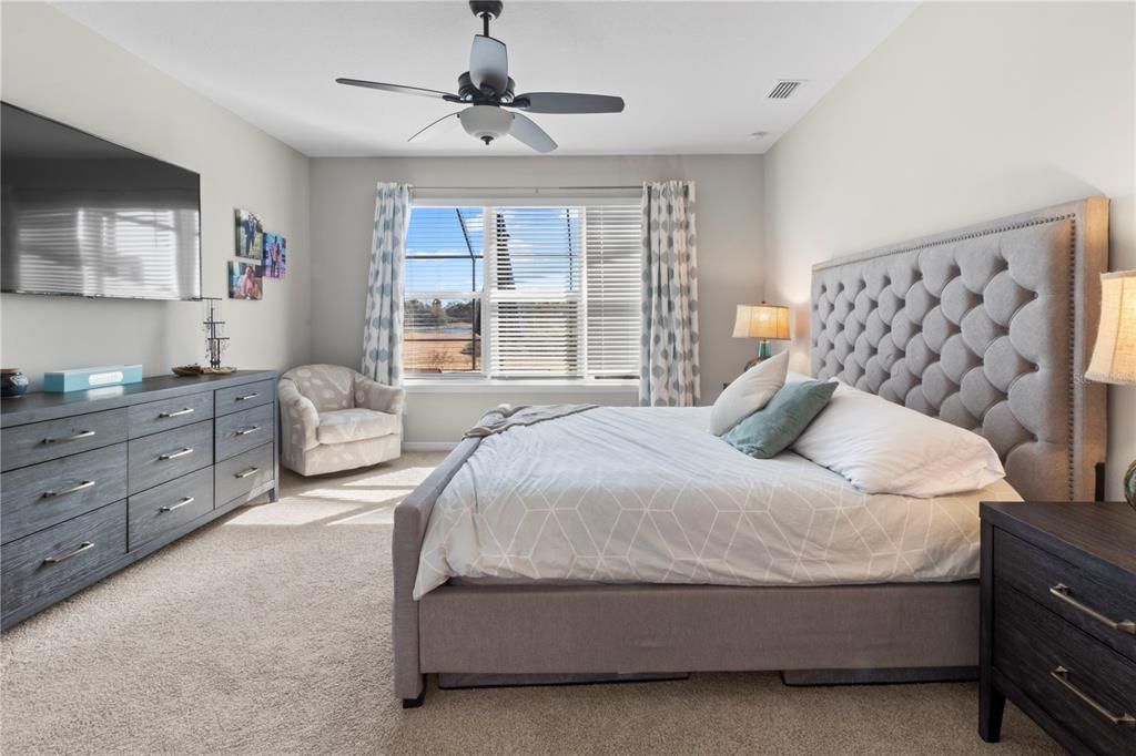 Active With Contract: $719,900 (4 beds, 3 baths, 2940 Square Feet)