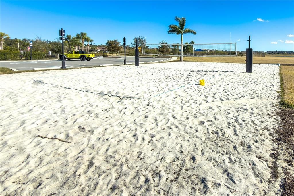 Active With Contract: $719,900 (4 beds, 3 baths, 2940 Square Feet)