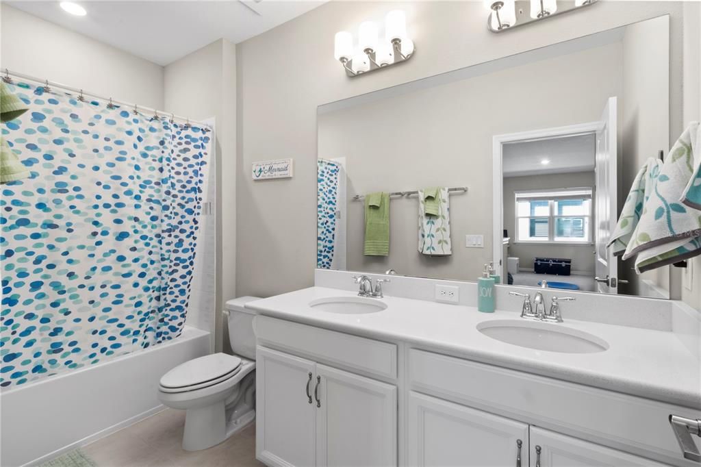 Active With Contract: $719,900 (4 beds, 3 baths, 2940 Square Feet)