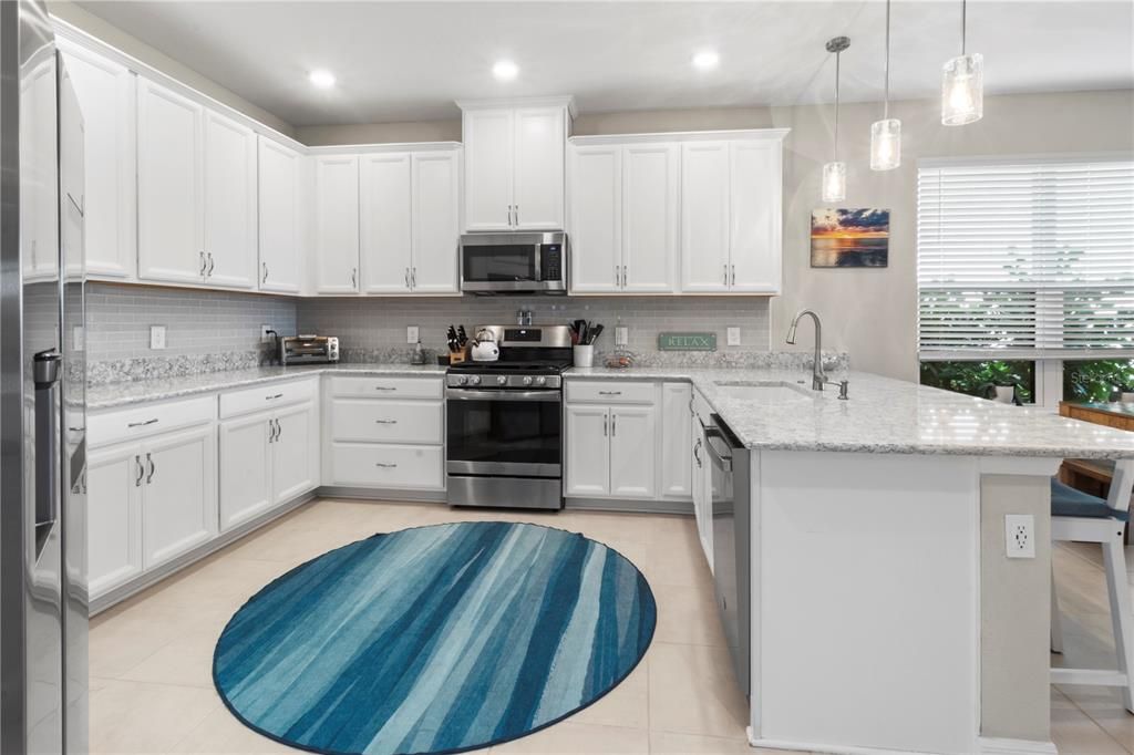 Active With Contract: $719,900 (4 beds, 3 baths, 2940 Square Feet)