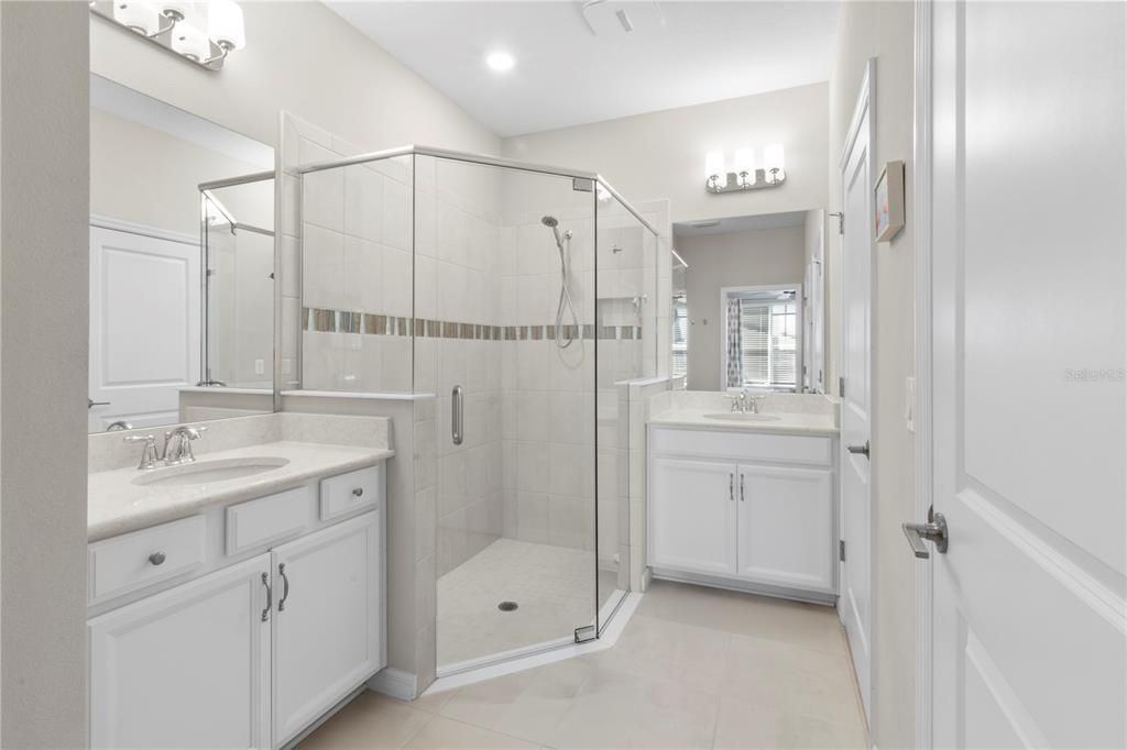 Active With Contract: $719,900 (4 beds, 3 baths, 2940 Square Feet)