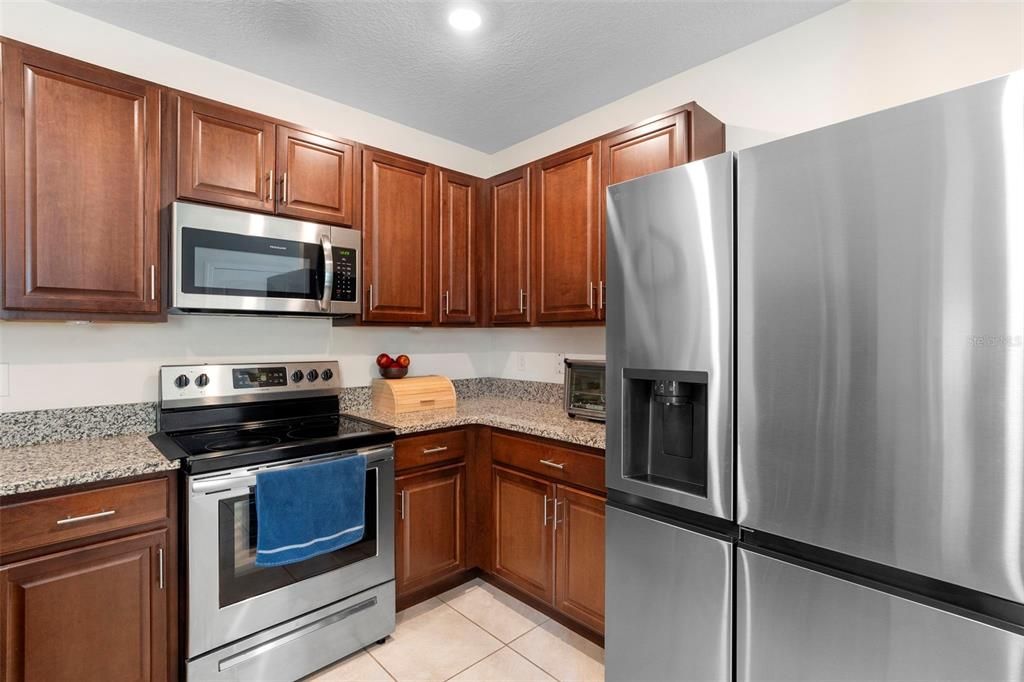Activo con contrato: $310,000 (3 camas, 2 baños, 1516 Pies cuadrados)