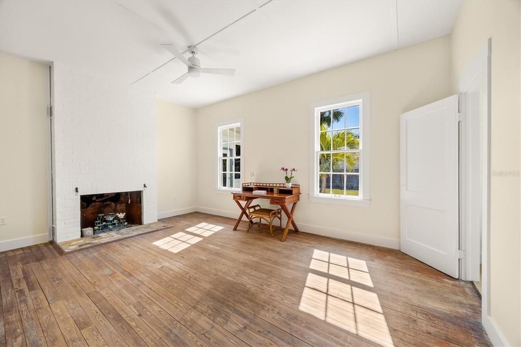 For Sale: $4,950,000 (7 beds, 4 baths, 3902 Square Feet)