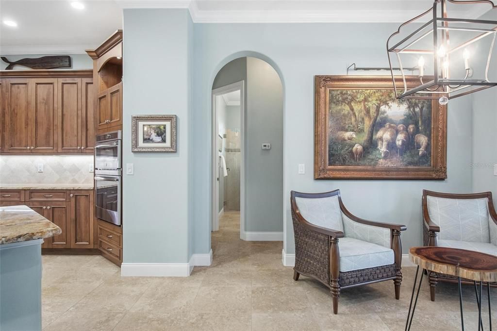 Activo con contrato: $799,000 (4 camas, 2 baños, 2733 Pies cuadrados)