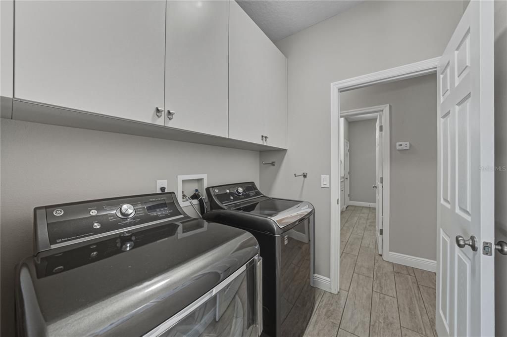 Activo con contrato: $485,000 (3 camas, 2 baños, 1997 Pies cuadrados)