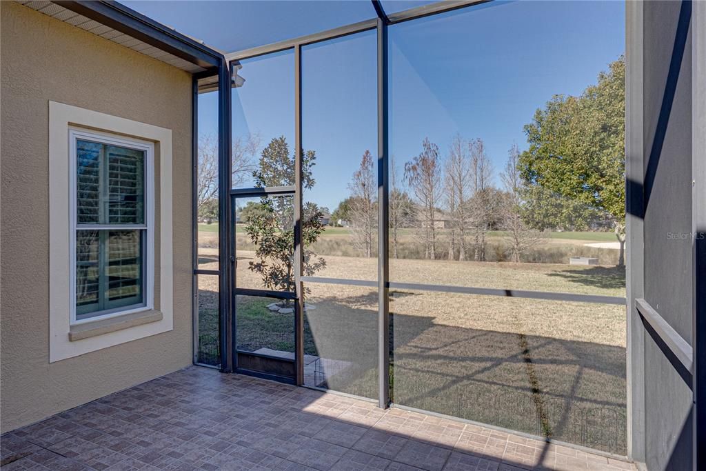 Activo con contrato: $485,000 (3 camas, 2 baños, 1997 Pies cuadrados)