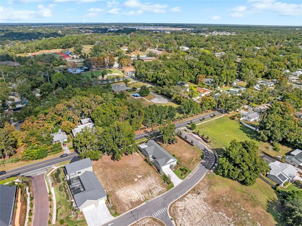 Active With Contract: $698,800 (3 beds, 2 baths, 2027 Square Feet)