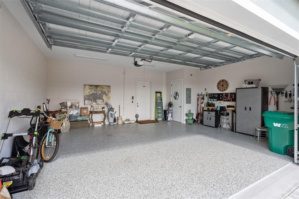 Active With Contract: $698,800 (3 beds, 2 baths, 2027 Square Feet)