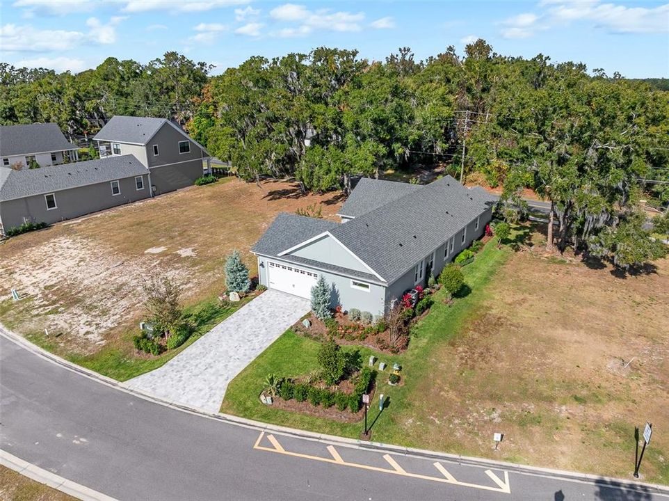Active With Contract: $698,800 (3 beds, 2 baths, 2027 Square Feet)