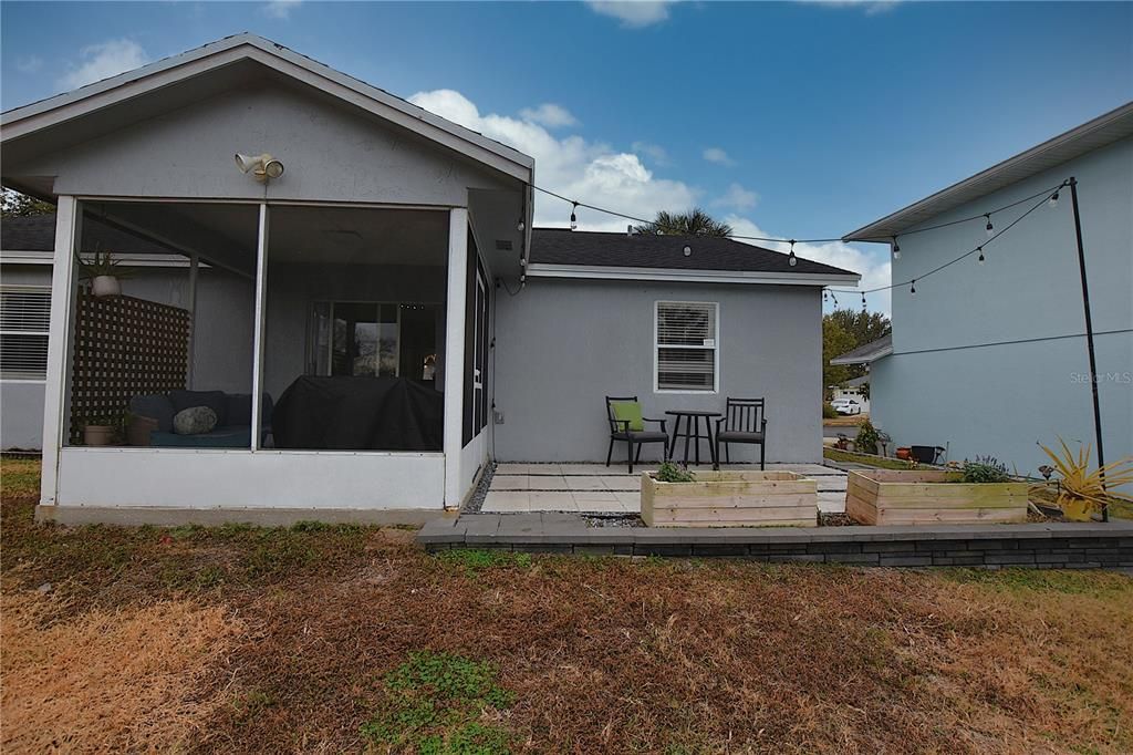 En Venta: $315,900 (3 camas, 2 baños, 1195 Pies cuadrados)