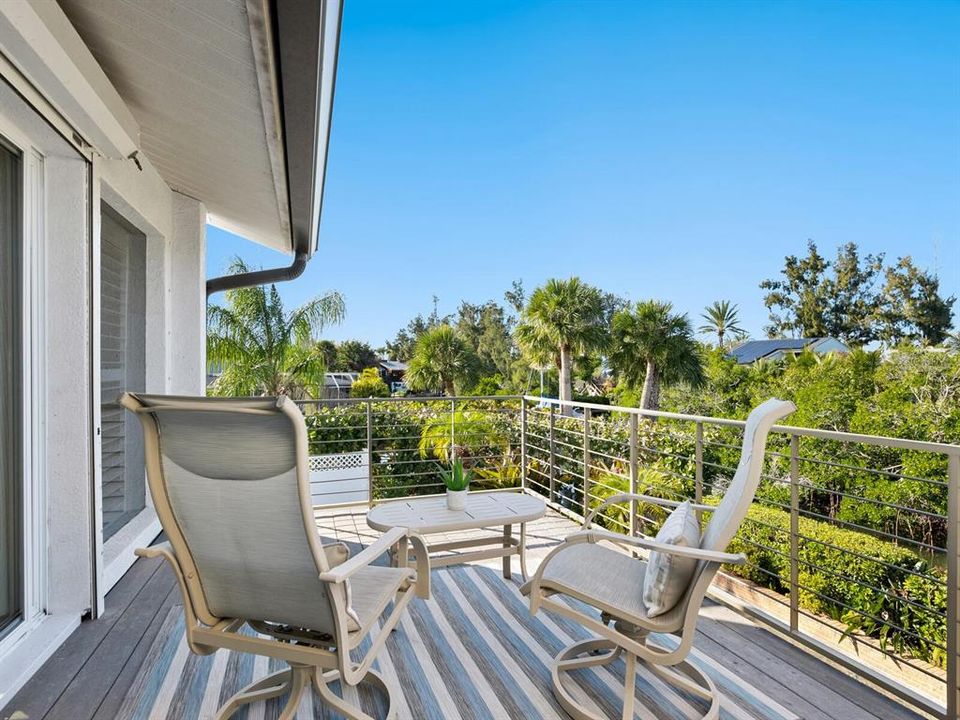 For Sale: $2,995,000 (4 beds, 6 baths, 4652 Square Feet)