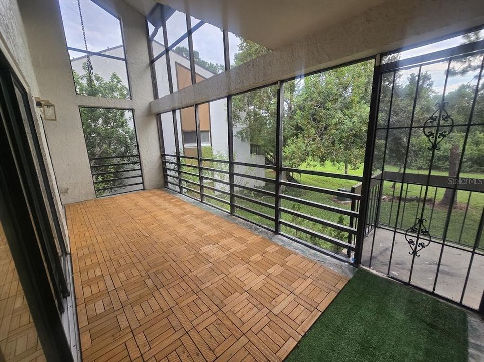 Под контрактом: $164,900 (2 спален, 2 ванн, 1646 Квадратных фут)