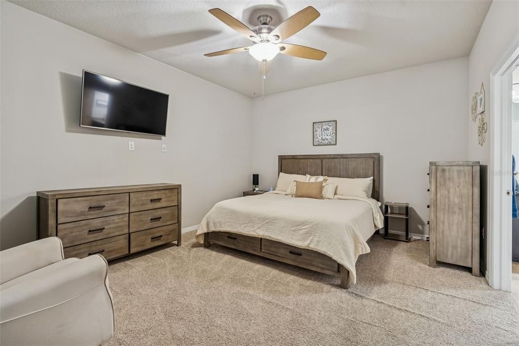 Activo con contrato: $468,000 (3 camas, 2 baños, 1880 Pies cuadrados)