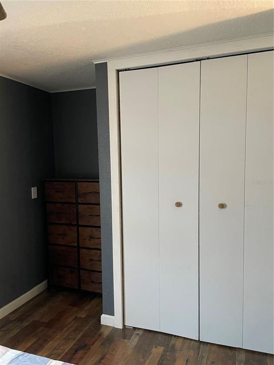 For Sale: $149,999 (2 beds, 2 baths, 924 Square Feet)