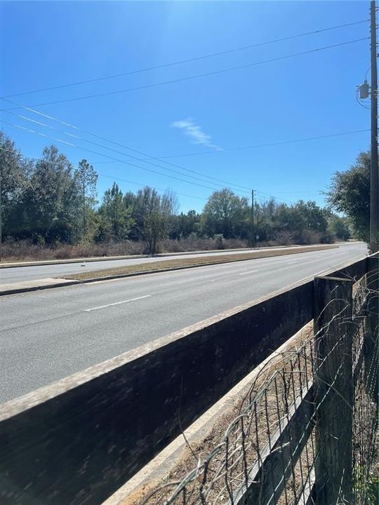 For Sale: $149,999 (2 beds, 2 baths, 924 Square Feet)