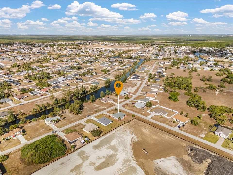 Activo con contrato: $280,000 (3 camas, 2 baños, 1574 Pies cuadrados)
