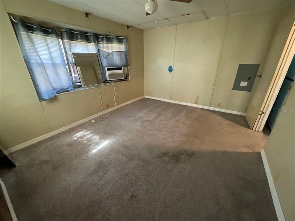 En Venta: $159,000 (4 camas, 2 baños, 784 Pies cuadrados)